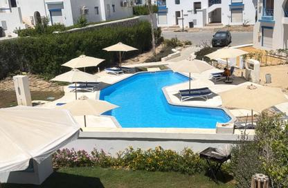 Chalet - 2 Bedrooms - 2 Bathrooms for sale in Mountain View - Ras Al Hekma - North Coast