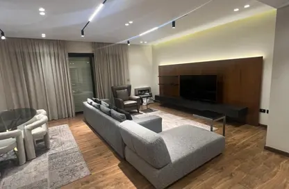 شقة - 3 غرف نوم - 3 حمامات للبيع في 6 ويست - بيفرلي هيلز - كمبوندات الشيخ زايد - الشيخ زايد - الجيزة