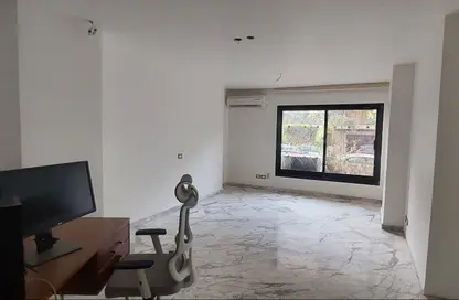 Apartment - 2 Bedrooms - 1 Bathroom for rent in Sarayat Al Maadi - Hay El Maadi - Cairo