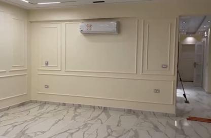 Penthouse - 3 - 2 for rent in Mountain View Hyde Park - 5th Settlement Compounds - The 5th Settlement - New Cairo City - Cairo