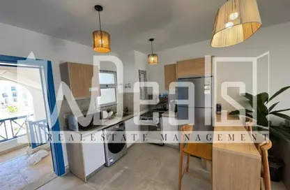 شاليه - 2 غرف نوم - 2 حمامات للبيع في ماونتن فيو راس الحكمة - راس الحكمة - الساحل الشمالي