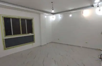 شقة - 3 غرف نوم - 2 حمامات للايجار في شارع الكورنيش - مدينة المعراج - زهراء المعادي - حي المعادي - القاهرة