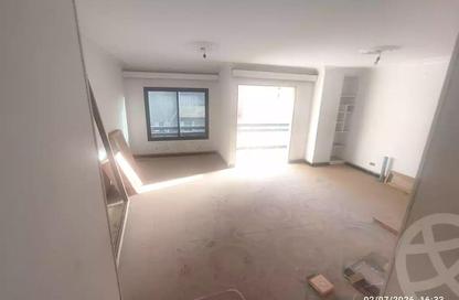 Apartment - 3 Bedrooms - 2 Bathrooms for sale in Al Ghawas Abd Al Aziz Shehata St. - Al Hadiqah Al Dawliyah - 7th District - Nasr City - Cairo