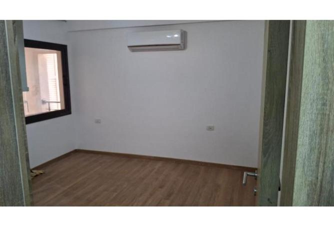 8708075 - Property Image 2