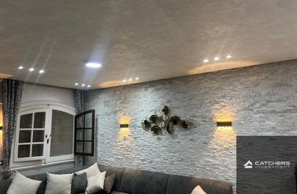 فيلا - 4 غرف نوم - 3 حمامات للبيع في كمبوندات الشروق - مدينة الشروق - القاهرة
