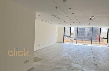 Office Space - Studio - 2 Bathrooms for sale in Hyde Park - New Cairo City - Cairo Office Space - Studio - 2 Bathrooms for sale in Hyde Park - New Cairo City - Cairo