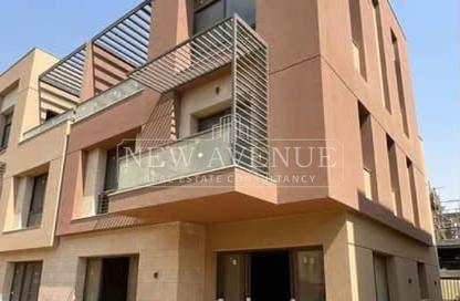 Townhouse - 2 - 3 for sale in District 5 - 5th Settlement Compounds - The 5th Settlement - New Cairo City - Cairo