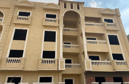 Apartment - 3 Bedrooms - 3 Bathrooms for sale in Bait Alwatan - The 5th Settlement - New Cairo City - Cairo