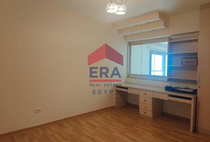 99384213 - Property Image 2