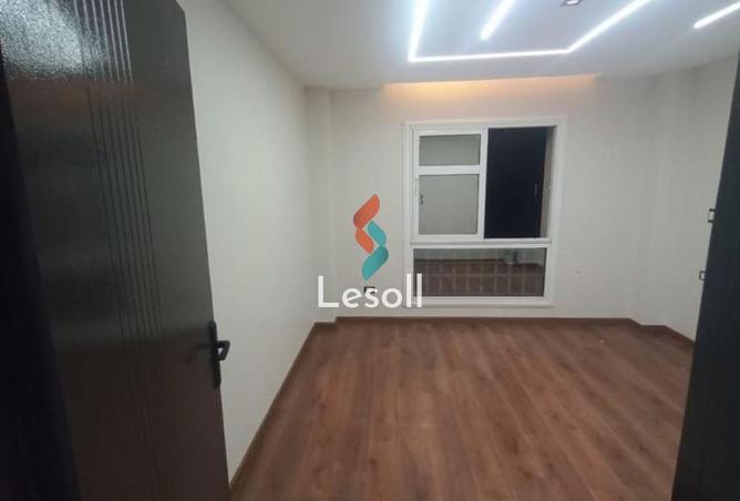 8577840 - Property Image 3