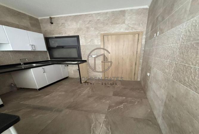 8710319 - Property Image 3