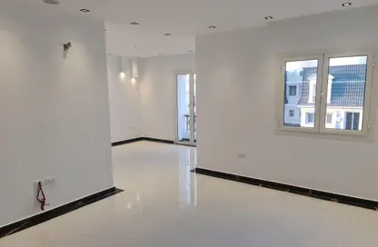 (بنتهاوس  (روف - 3 غرف نوم - 3 حمامات للايجار في ماونتن فيو جيزة بلاتوه - الطريق الدائري - مدينة 6 أكتوبر - الجيزة