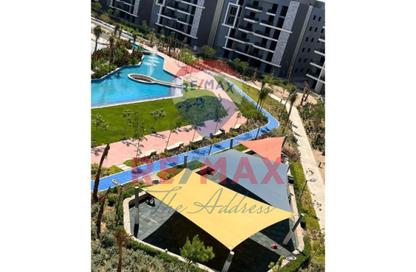 Penthouse - 4 Bedrooms - 3 Bathrooms for sale in Sun Capital - Fayoum Desert road - 6 October City - Giza