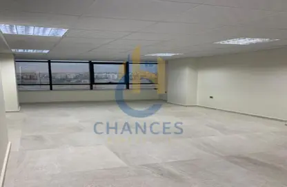 Office Space - 3 Bedrooms - 2 Bathrooms for sale in 50th Street - Zahraa El Maadi - Hay El Maadi - Cairo