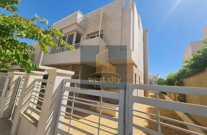 Townhouse - 4 - 4 for sale in Alma - 2nd District - Sheikh Zayed City - Giza