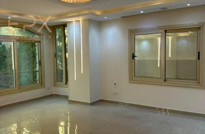 شقة - 3 غرف نوم - 3 حمامات للبيع في شارع عبد المنعم رياض - المهندسين - الجيزة شقة - 3 غرف نوم - 3 حمامات للبيع في شارع عبد المنعم رياض - المهندسين - الجيزة