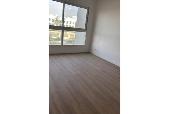 93242073 - صورة العقار 3