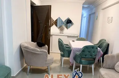Apartment - 2 Bedrooms - 1 Bathroom for rent in Abou Quer Road - Zezenia - Hay Sharq - Alexandria