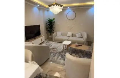 شقة - 3 غرف نوم - 2 حمامات للبيع في طريق أرض اللواء - ارض اللواء - القاهرة