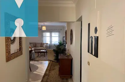 شقة - 3 غرف نوم - 2 حمامات للبيع في الحي السابع - الشيخ زايد - الجيزة