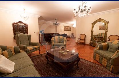Apartment - 3 Bedrooms - 2 Bathrooms for sale in Abd Al Hameed El Deeb St. - Tharwat - Hay Sharq - Alexandria
