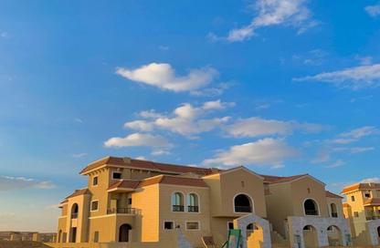 Apartment - 3 Bedrooms - 3 Bathrooms for sale in Ivy Residence - El Shorouk Compounds - Shorouk City - Cairo