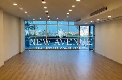 مساحات مكتبية - 2 غرف نوم - 2 حمامات للايجار في بيزنس بلاس - شارع التسعين الشمالي - التجمع الخامس - مدينة القاهرة الجديدة - القاهرة