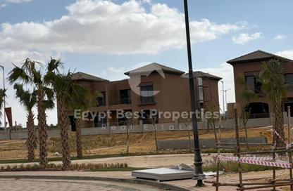 Twin House - 4 Bedrooms - 3 Bathrooms for sale in Village West - Sheikh Zayed Compounds - Sheikh Zayed City - Giza