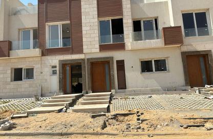 Townhouse - 5 Bedrooms - 5 Bathrooms for sale in Azzar 2 - 5th Settlement Compounds - The 5th Settlement - New Cairo City - Cairo