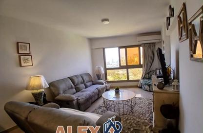 Apartment - 3 Bedrooms - 1 Bathroom for rent in Omar Lotfy St. - Sporting - Hay Sharq - Alexandria
