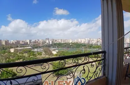Apartment - 3 Bedrooms - 1 Bathroom for rent in Omar Lotfy St. - Sporting - Hay Sharq - Alexandria