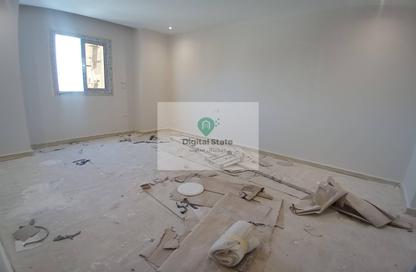 Apartment - 3 Bedrooms - 3 Bathrooms for sale in Al Farik Mohamed Ibrahim St. - 6th Zone - Nasr City - Cairo