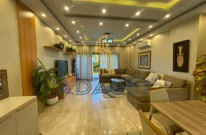 Apartment - 3 Bedrooms - 3 Bathrooms for rent in One 16 - Sheikh Zayed Compounds - Sheikh Zayed City - Giza