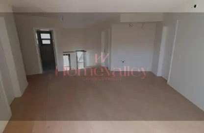 Apartment - 3 Bedrooms - 3 Bathrooms for rent in O West - 6 October Compounds - 6 October City - Giza