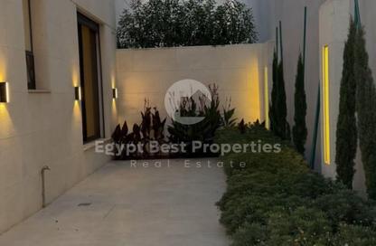 Villa - 4 - 3 for sale in Palm Hills New Cairo - 5th Settlement Compounds - The 5th Settlement - New Cairo City - Cairo
