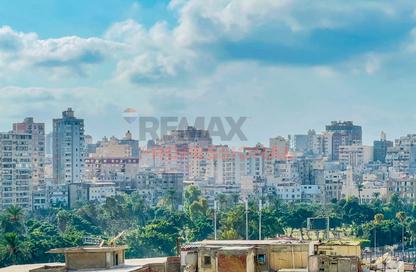 شقة - 3 غرف نوم - 2 حمامات للبيع في شارع ابو قير - سبورتنج - حي شرق - الاسكندرية