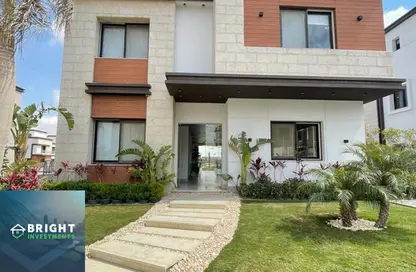 Villa - 4 Bedrooms - 4 Bathrooms for sale in Azzar - 5th Settlement Compounds - The 5th Settlement - New Cairo City - Cairo