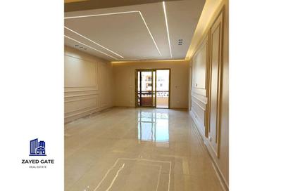Apartment - 3 Bedrooms - 3 Bathrooms for sale in Al Khamayel city - Sheikh Zayed Compounds - Sheikh Zayed City - Giza