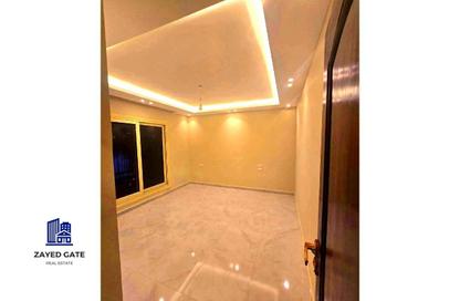 Apartment - 3 Bedrooms - 3 Bathrooms for sale in Al Khamayel city - Sheikh Zayed Compounds - Sheikh Zayed City - Giza