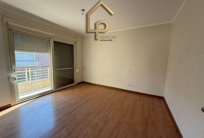 52455213 - صورة العقار 3