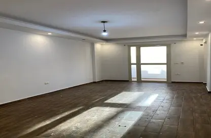 Apartment - 3 Bedrooms - 2 Bathrooms for rent in Al Hekma St. - Sheikh Zayed City - Giza
