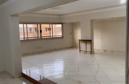 Apartment - 3 Bedrooms - 2 Bathrooms for sale in Helmy Hassan Ali St. - 8th Zone - Nasr City - Cairo