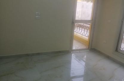 Apartment - 3 Bedrooms - 3 Bathrooms for sale in Al Khamayel city - Sheikh Zayed Compounds - Sheikh Zayed City - Giza