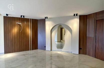 Apartment - 4 Bedrooms - 5 Bathrooms for sale in Hyde Park - New Cairo City - Cairo