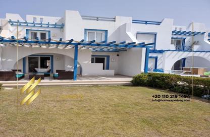 Twin House - 4 Bedrooms - 3 Bathrooms for rent in Mountain View - Ras Al Hekma - North Coast