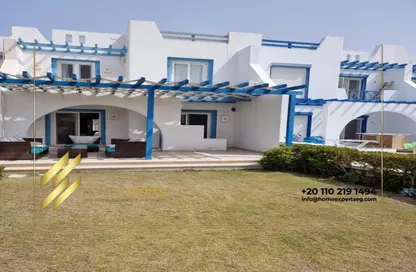 Twin House - 4 Bedrooms - 3 Bathrooms for rent in Mountain View - Ras Al Hekma - North Coast