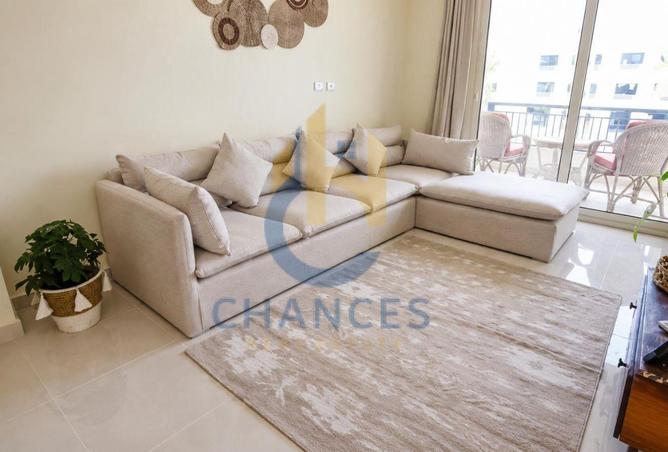 72454701 - Property Image 3