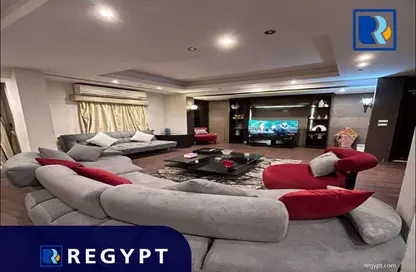 شقة - 2 غرف نوم - 1 حمام للايجار في شارع شجرة الدر - الزمالك - القاهرة