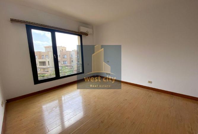 69829630 - Property Image 2