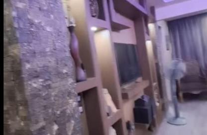 Apartment - 2 Bedrooms - 1 Bathroom for sale in Nasr City - Cairo